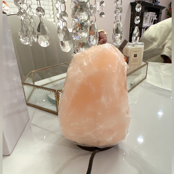 Natural Salt Lamp 7-in - Picture 3 of 5